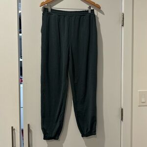 Vuori Women’s Performance Joggers